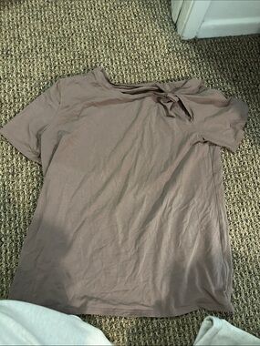 Lululemon Women's Short-Sleeve Knot Detail Top - Mauve